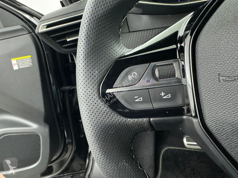 Véhicule utilitaire Peugeot 1.2 Hybrid 145 GT...