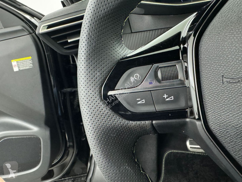 Véhicule utilitaire Peugeot 1.2 Hybrid 145 GT...