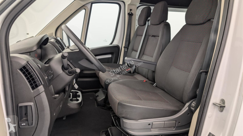Véhicule utilitaire Peugeot  BOXER FOURGON