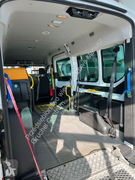 Лекотоварен автомобил Ford Transit 2.2 / 1...