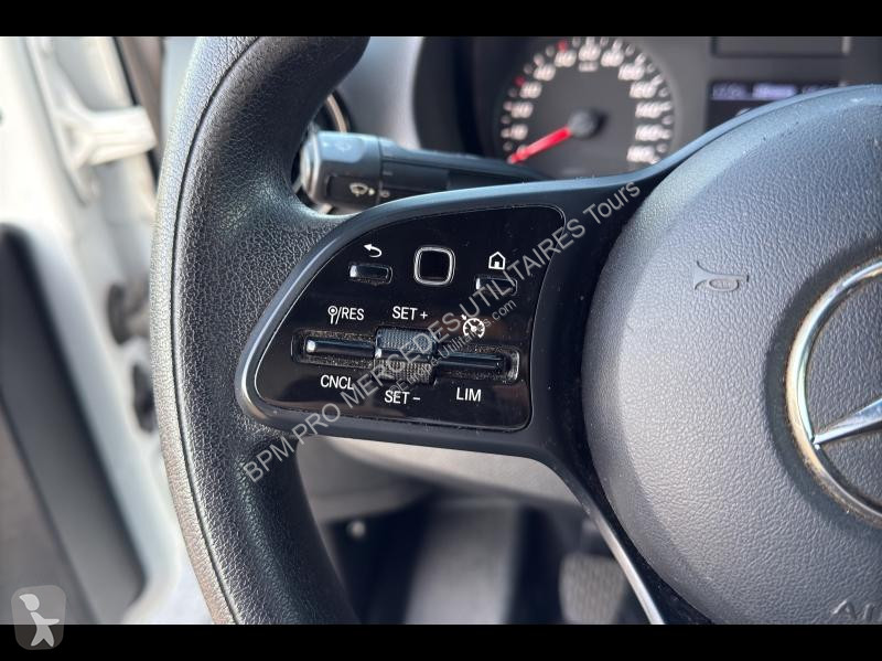 عربة نفعية Mercedes