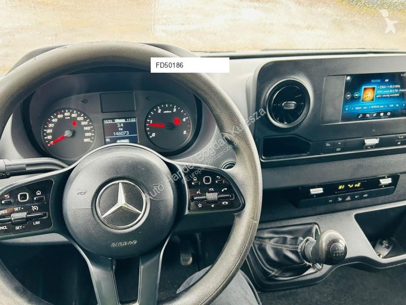 Furgoneta Mercedes