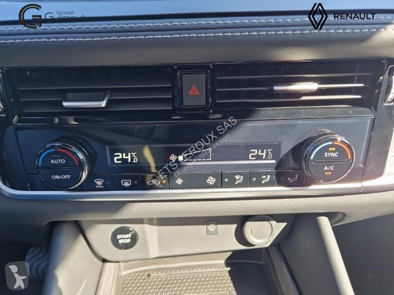 عربة نفعية Nissan QASHQAI