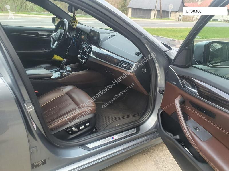Samochód dostawczy BMW 520xd G30 FULL