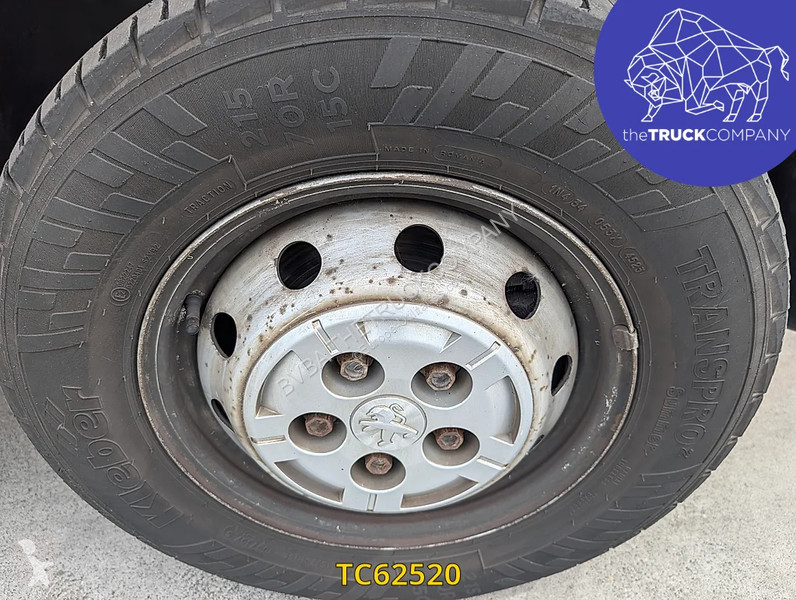Furgoneta Peugeot 3t3 2l blue hdi 110 pack