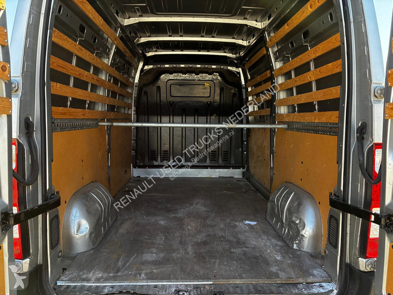 Furgoneta Renault 150.35 L2 H2 2.3 Dci, Airco,...