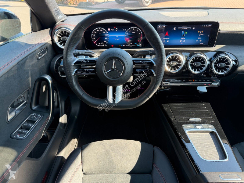 عربة نفعية Mercedes 180 Shooting Brake...