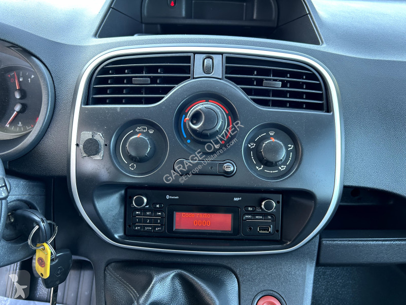 Véhicule utilitaire Renault Maxi Grand Volume...