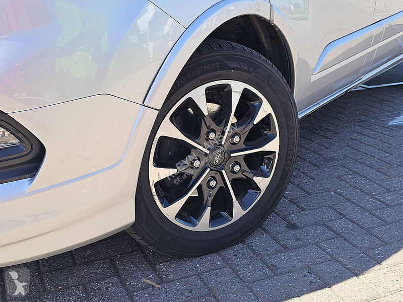 Furgoneta Ford 2.0 L1H1 Sport Navi!