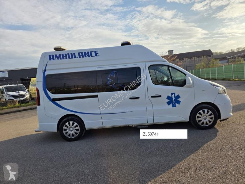 عربة نفعية Renault TRAFIC