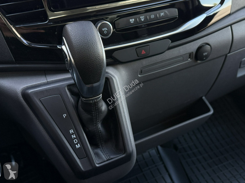 Samochód dostawczy Ford