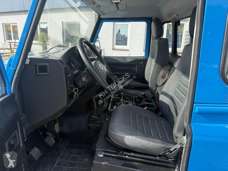 Samochód dostawczy Land Rover 4X4 KLAAS...
