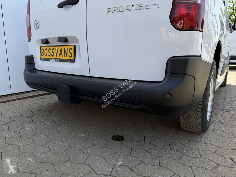 Furgoneta Toyota 1.5 D 100PK Nieuw Model! L1...