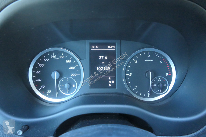 Véhicule utilitaire Mercedes Vito 116 CDI Mixto...