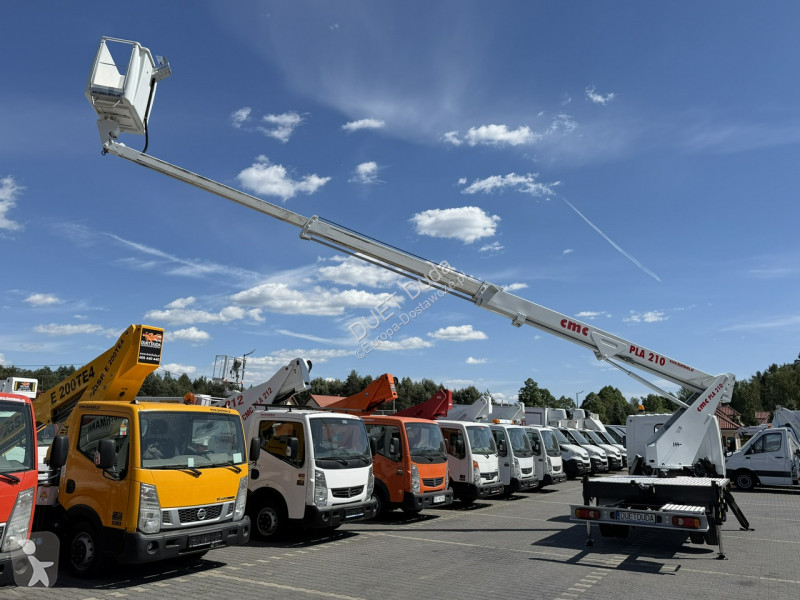 Nissan  Transporter