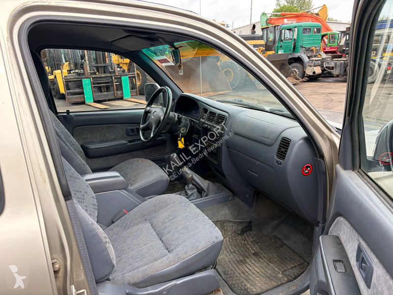 عربة نفعية Toyota D-4D 4X4 DOUBLE CAB Airco 2,2...