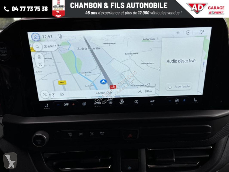 Véhicule utilitaire Ford FOURGON 320 L2H1 2.0...
