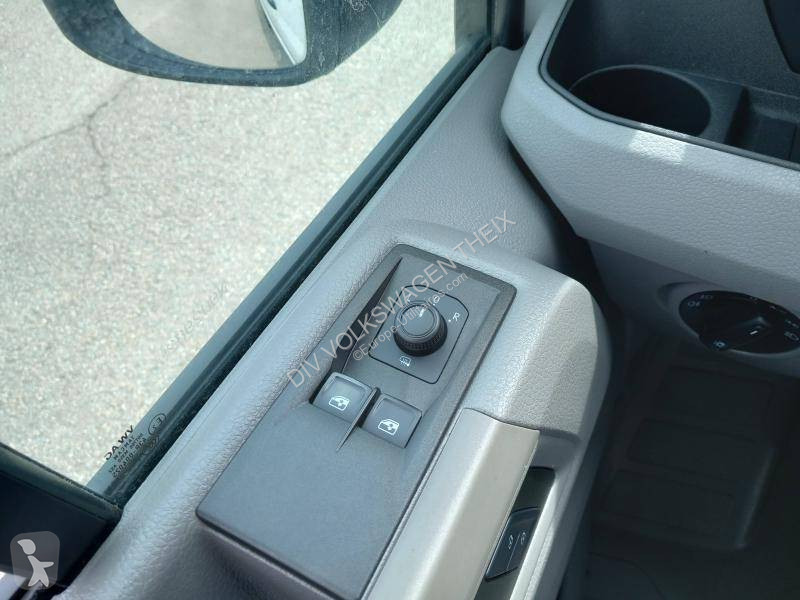 Volkswagen CRAFTER VAN 35 L3H3 2.0 TDI 140 CH van