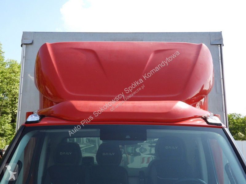 Veicolo commerciale Iveco 50C18 DAILY