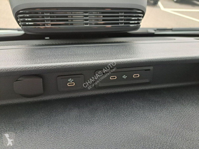 Véhicule utilitaire Mercedes 317 CDI 43 3.5T...