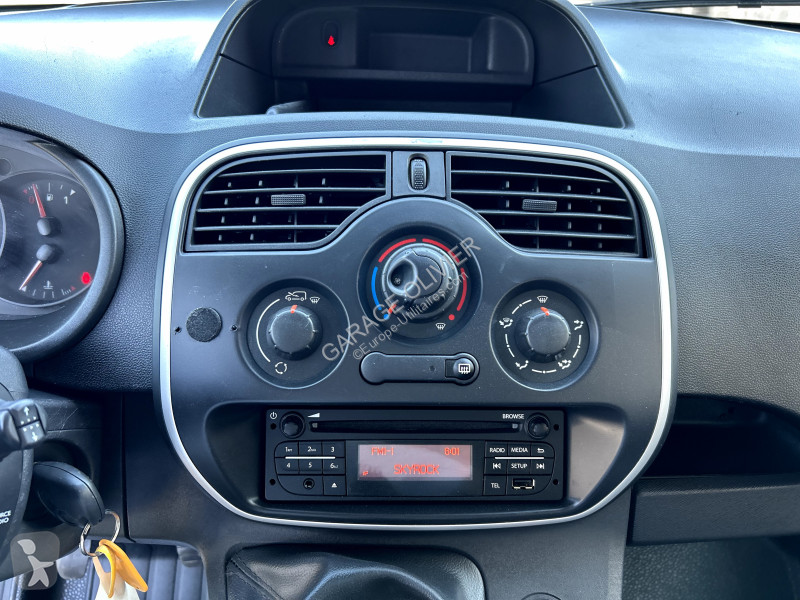 Véhicule utilitaire Renault Maxi Grand Volume...