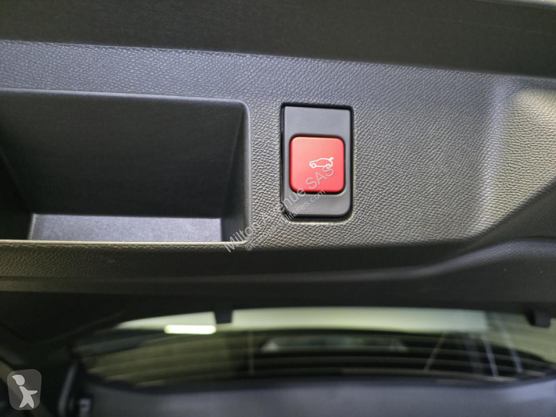 Véhicule utilitaire Citroën C5 AIRCROSS 1.2i...