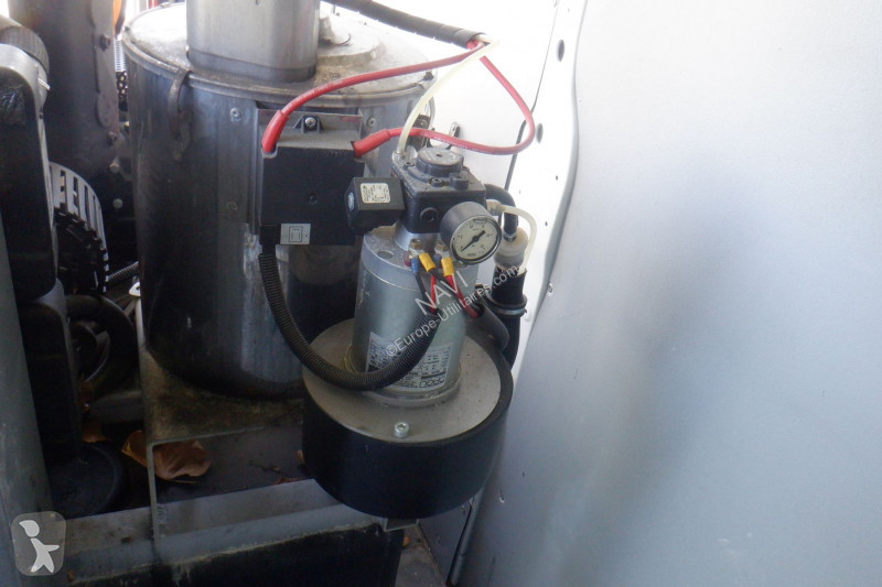 Nyttofordon Renault MASTER NETTOYEUR HAUTE...
