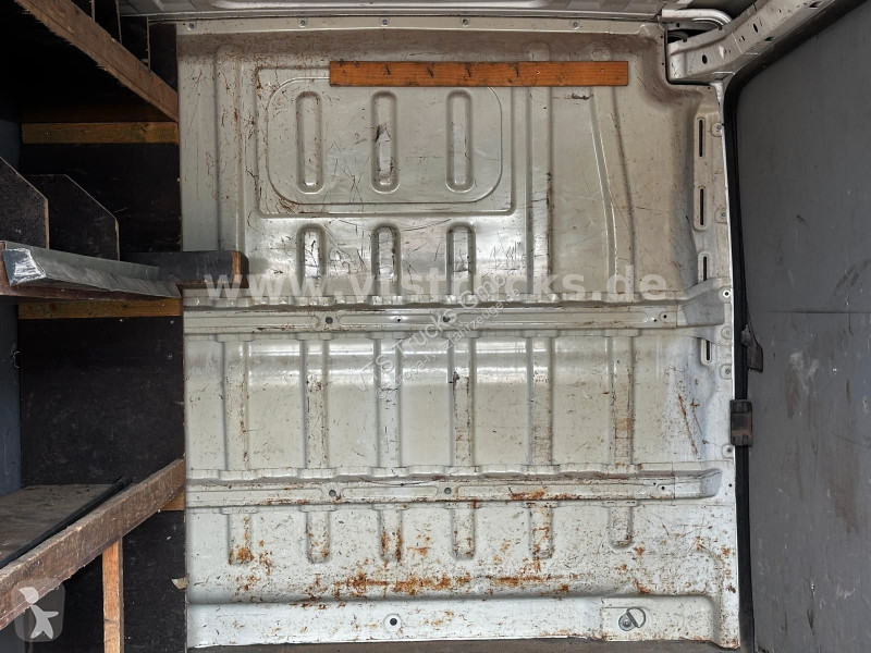 Citroën Kasten 60 HDI 100 AHK Regale Transporter