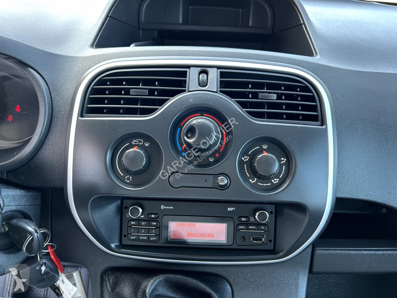 Véhicule utilitaire Renault Maxi Grand Volume...