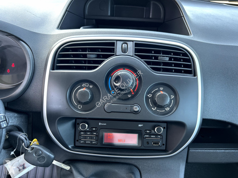 Véhicule utilitaire Renault Maxi Grand Volume...