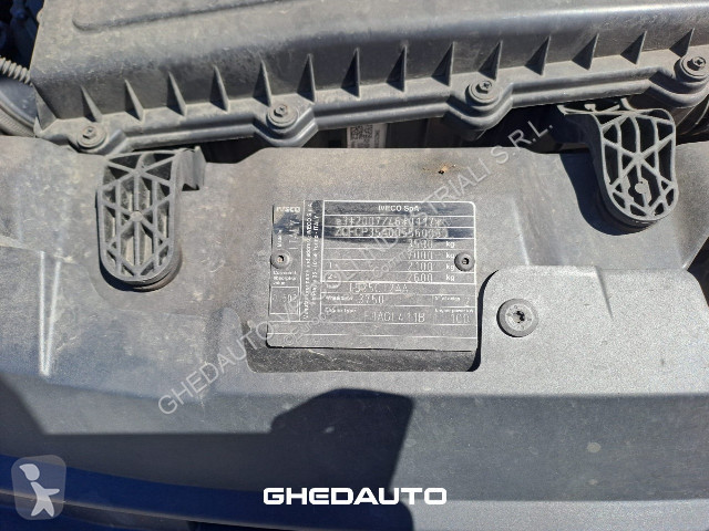 Veicolo commerciale Iveco Daily 35C14H BOX +...