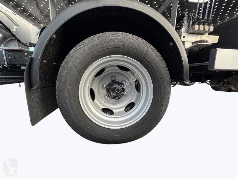 Samochód dostawczy Mitsubishi Fuso 3C13 Nacelle...