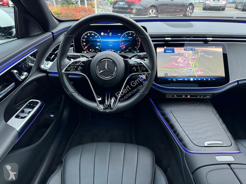 Samochód dostawczy Mercedes E 450 4M...