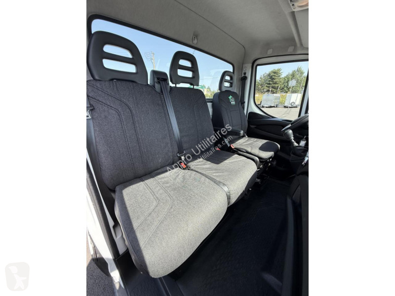 Véhicule utilitaire Iveco DAILY 35C16 3.0HPI...