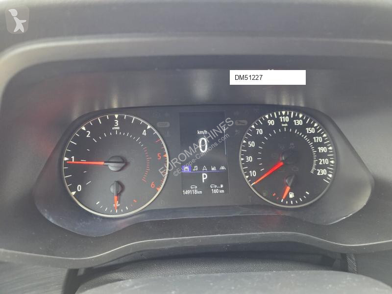 عربة نفعية Nissan PRIMASTAR 2.0 2024