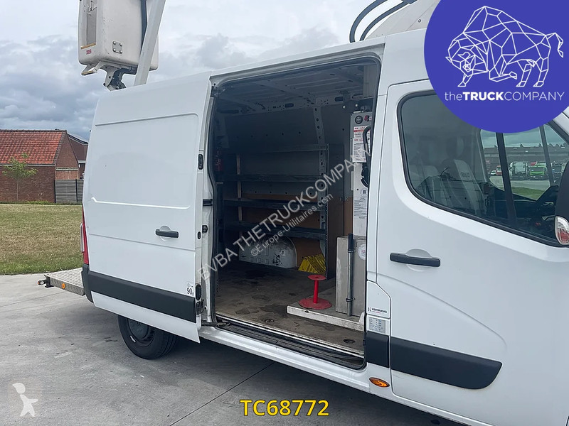 Samochód dostawczy Renault 145.35 nacelle