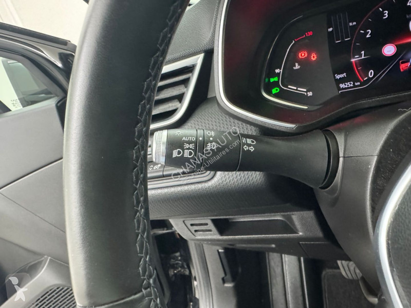 Лекотоварен автомобил Renault 1.0 TCe 100 Intens