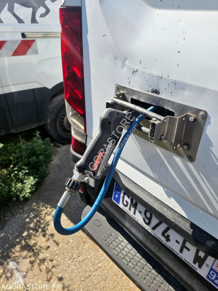 Комерційні автомобілі Iveco 35S14N