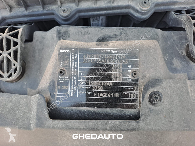 Furgoneta Iveco 35C14H BOX