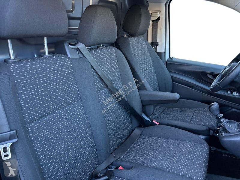 عربة نفعية Mercedes Vito furgone 119 cdi long...