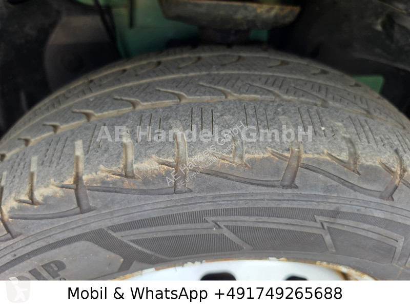 عربة نفعية Renault Combi 9 Sitzer...