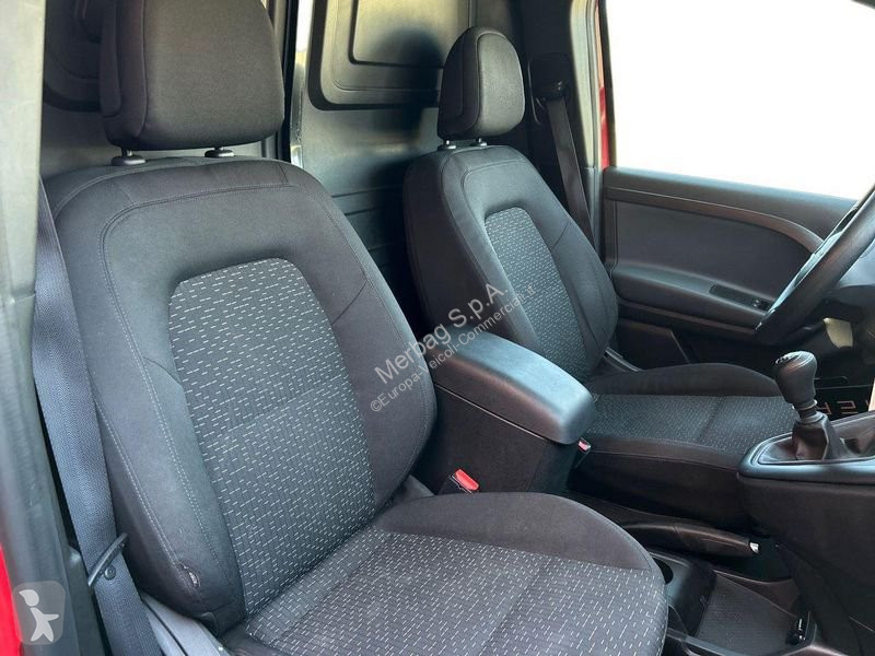Veicolo commerciale Mercedes 112 cdi furgone Long