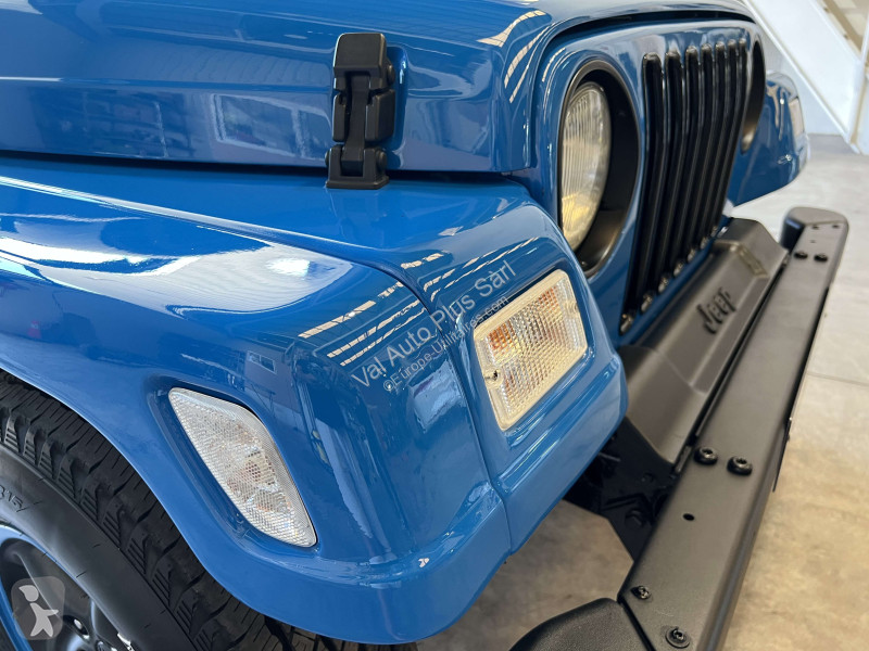 Samochód dostawczy Jeep