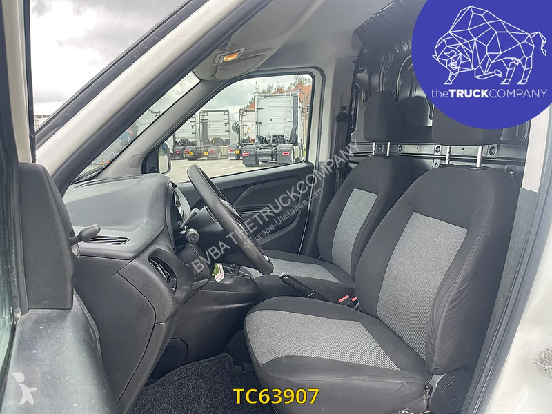 عربة نفعية Fiat Cargo 1.6 Doblò