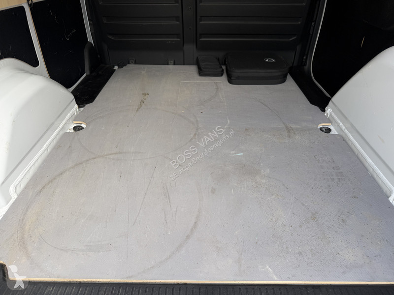 Furgoneta Mercedes 112 51 kWh L1 284 WLTP 98...