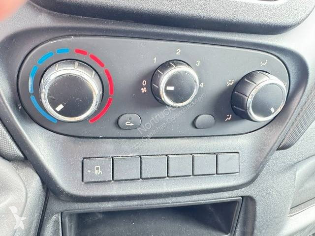 عربة نفعية Iveco