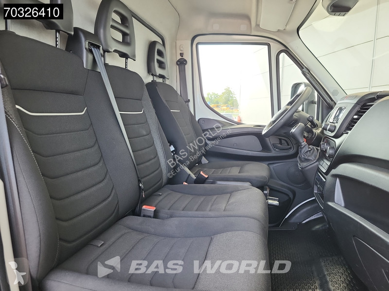 Furgoneta Iveco 72C18 3.0L Automaat Bakwagen...