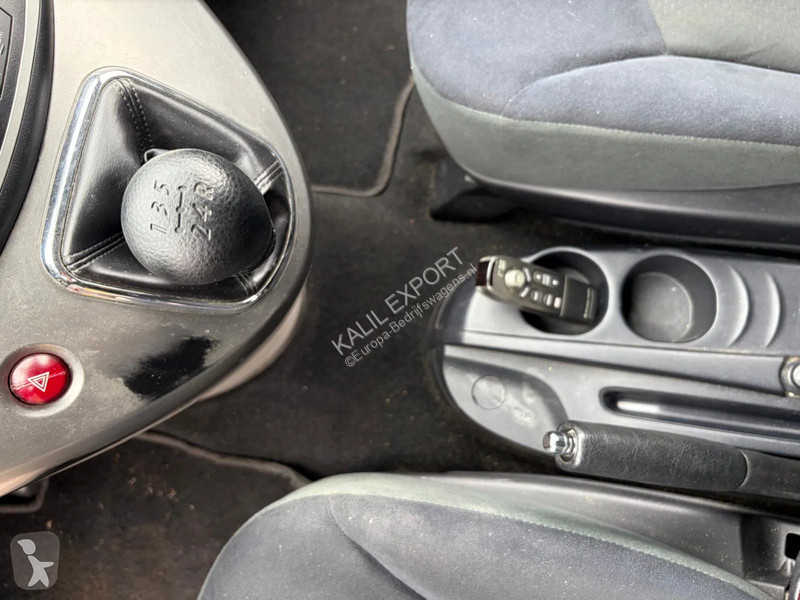 Furgoneta Mitsubishi MPV - Petrol - 7 Seats -...
