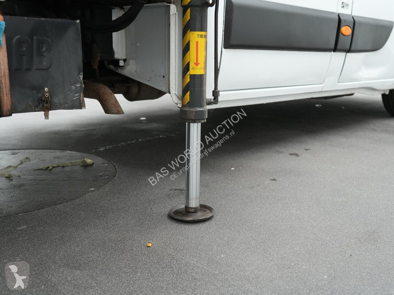Véhicule utilitaire Opel 145PK