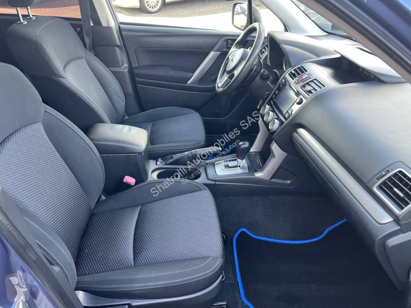 Samochód dostawczy Subaru III 2.0D 147ch 4X4...